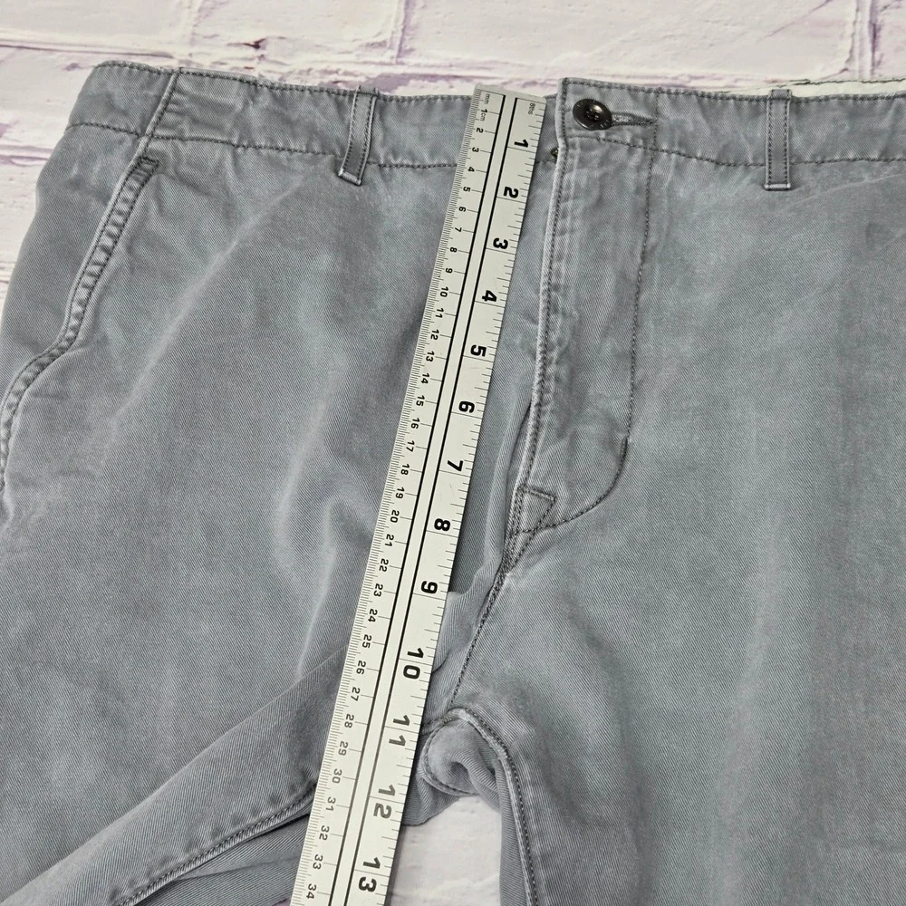 Levi Strauss & Co Mens Chino Pants Gray Straight Leg 36x30‎ Casual CW-3613